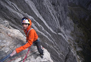 David Lama in Safety Discussion © ASP Red Bull - C. Rich