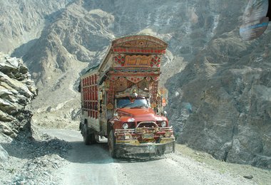 Auf dem Karakorum Highway