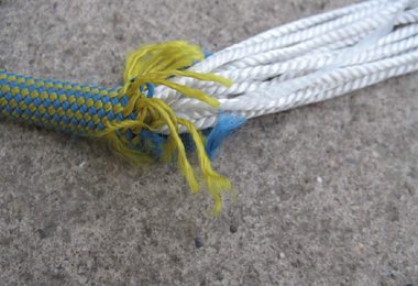 Das abgetrennte Seil vom Unfall in Prag. Foto: CHS