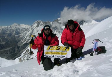 Gerhard Pilz und Wolfgang Kölblinger auf dem Baruntse 7168 m