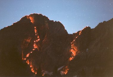 -	Gratbeleuchtung anlässlich 90 Jahre Steinerweg im Jahr 1999 (Tourismusverband Ramsau am Dachstein)