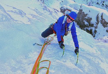 Unterwegs mit dem Camp Geko Hot Evo Handschuh bei frostigen Temperaturen