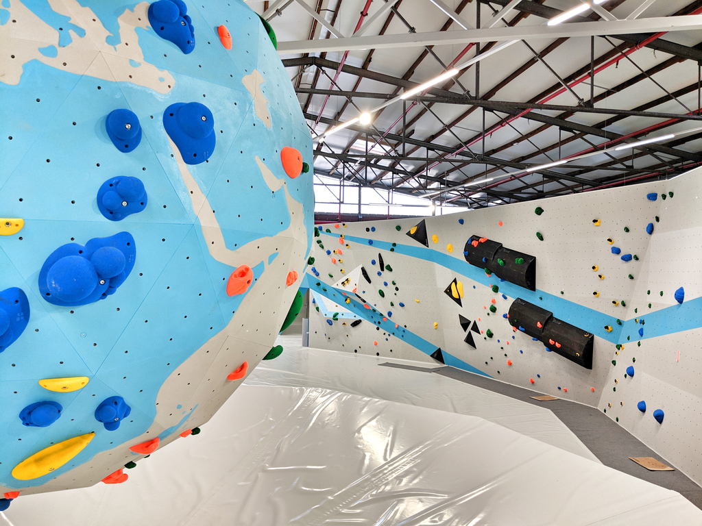 Neueröffnung der größten Boulderhalle Europas | Bergsteigen.com